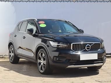 Czarny Używany 2020 Volvo XC40 SUV | 114 999 zł (Uczciwa cena) - Obraz 1/4