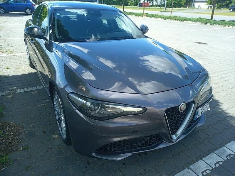 Używany Alfa Romeo Giulia 2016 Szary Sedan/Limuzyna
