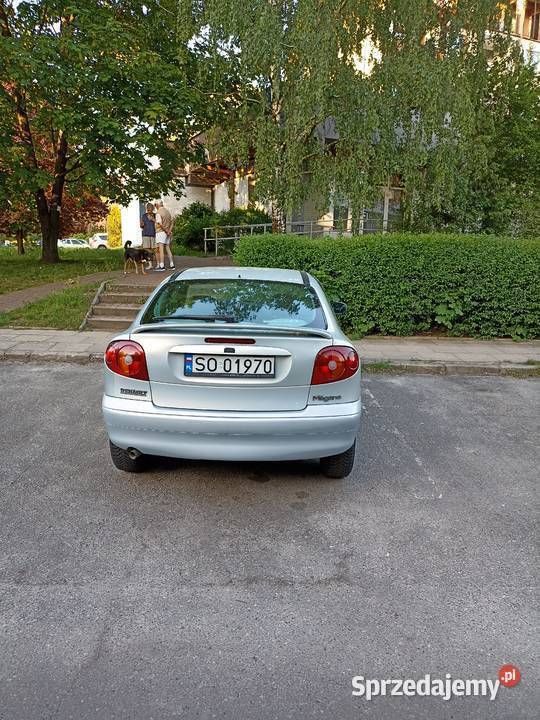 Srebrny Używany 2000 Renault Mégane Coupé Coupe | 1650 zł (Super Cena) - Obraz 1/4