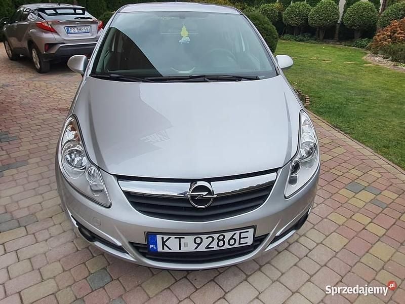 Srebrny Używany 2007 Opel Corsa Hatchback | 9700 zł (Dość drogi) - Obraz 1/4