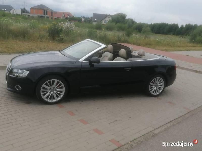 Czarny Używany 2010 Audi A5 Cabriolet Kabriolet | 36 500 zł - Obraz 1/4