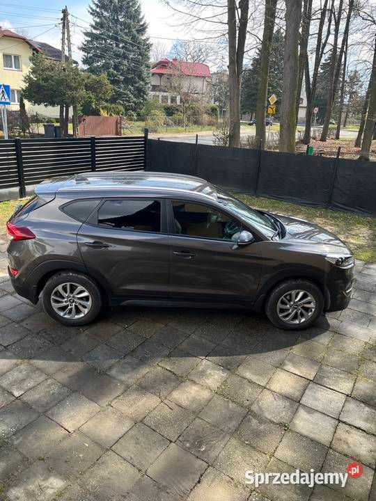 Brązowy Używany 2016 Hyundai Tucson SUV | 59 900 zł (Uczciwa cena) - Obraz 1/4