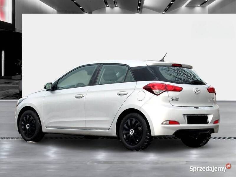 Srebrny Używany 2016 Hyundai i20 Hatchback | 34 800 zł (Uczciwa cena) - Obraz 1/4