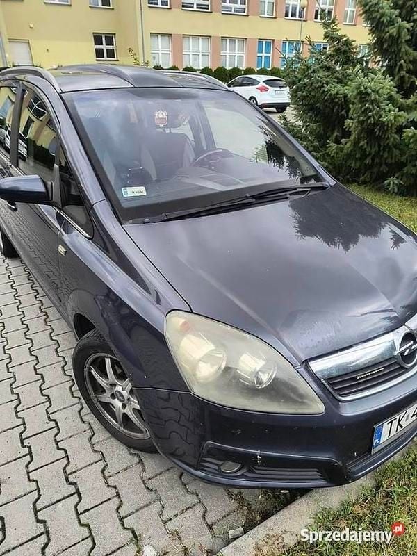 Granatowy Używany 2005 Opel Zafira Minivan | 9000 zł (Uczciwa cena) - Obraz 1/4