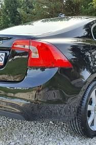 Używany Volvo S60 Momentum 150 KM (110 kW) 2015 Czarny Sedan/Limuzyna