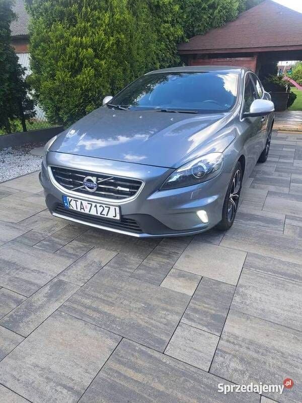 Używany 2015 Volvo V40 Kombi | 44 900 zł (Uczciwa cena) - Obraz 1/3