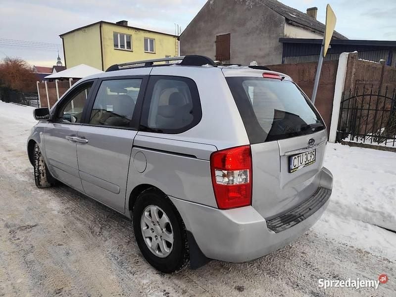 Srebrny Używany 2008 Kia Carnival Minivan | 9900 zł - Obraz 1/4
