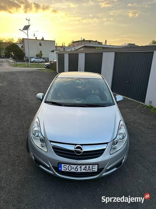 Używany Opel Corsa 2007 Srebrny Hatchback