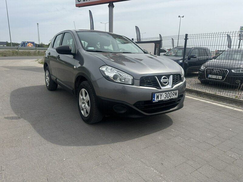 Beżowy Używany 2012 Nissan Qashqai SUV | 28 800 zł (Super Cena) - Obraz 1/4
