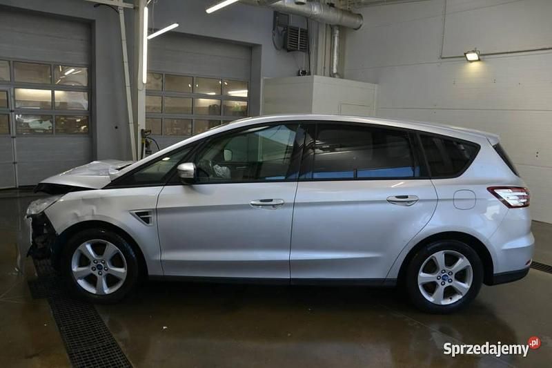 Używany Ford S-MAX S 150 KM (110 kW) 2015 Srebrny Minivan
