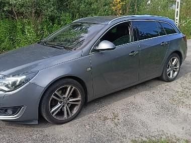 Szary Używany 2016 Opel Insignia Kombi | 38 500 zł (Uczciwa cena) - Obraz 1/4