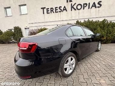 Inny kolor Używany 2017 VW Jetta Sedan/Limuzyna | 37 900 zł (Uczciwa cena) - Obraz 1/4