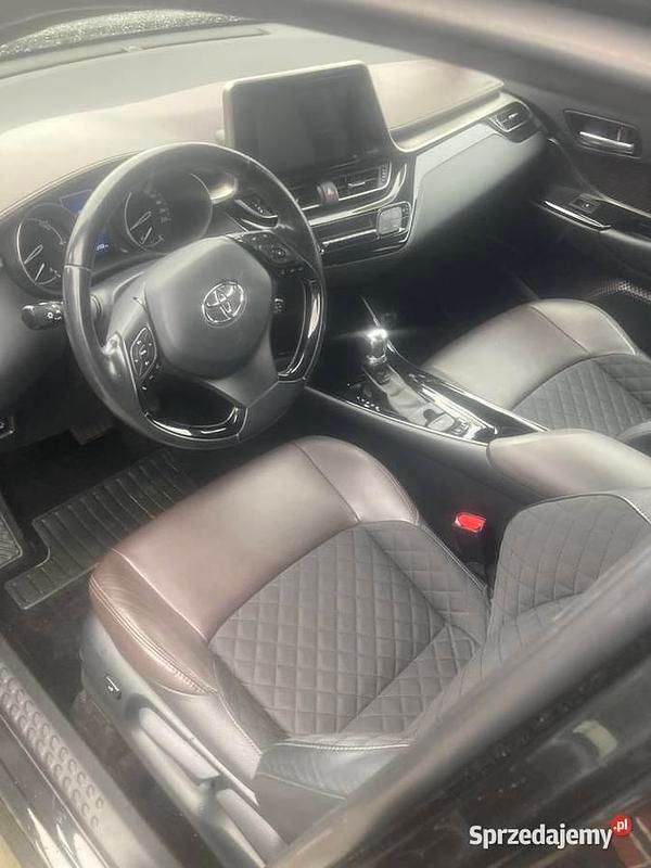 Używany 2017 Toyota C-HR SUV | 79 000 zł (Dość drogi) - Obraz 1/4