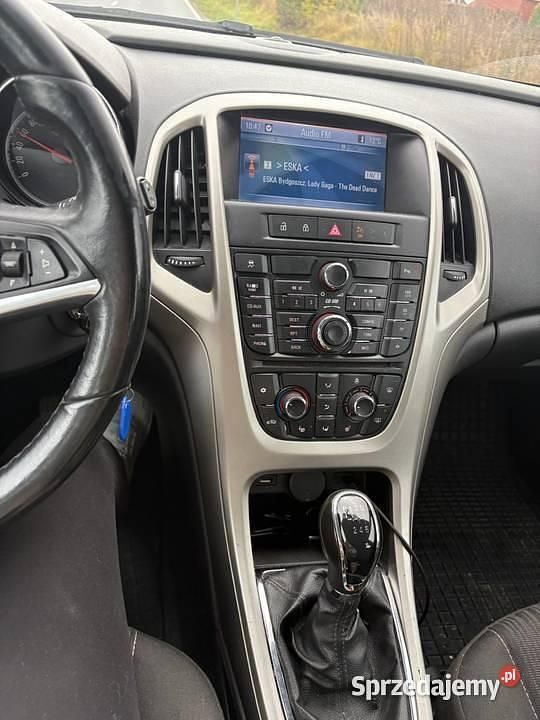 Używany Opel Astra 2010 Niebieski Kombi