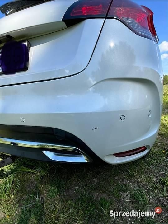 Używany Citroën DS4 112 KM (82 kW) 2012 Biały Hatchback