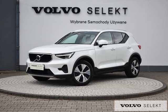 Biały Używany 2024 Volvo XC40 SUV | 154 900 zł (Dobra cena) - Obraz 1/4