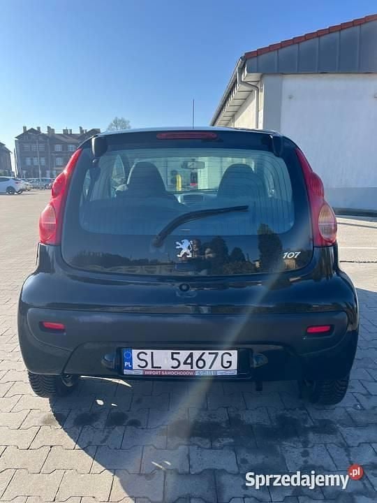 Używany Peugeot 107 2007 Czarny Hatchback