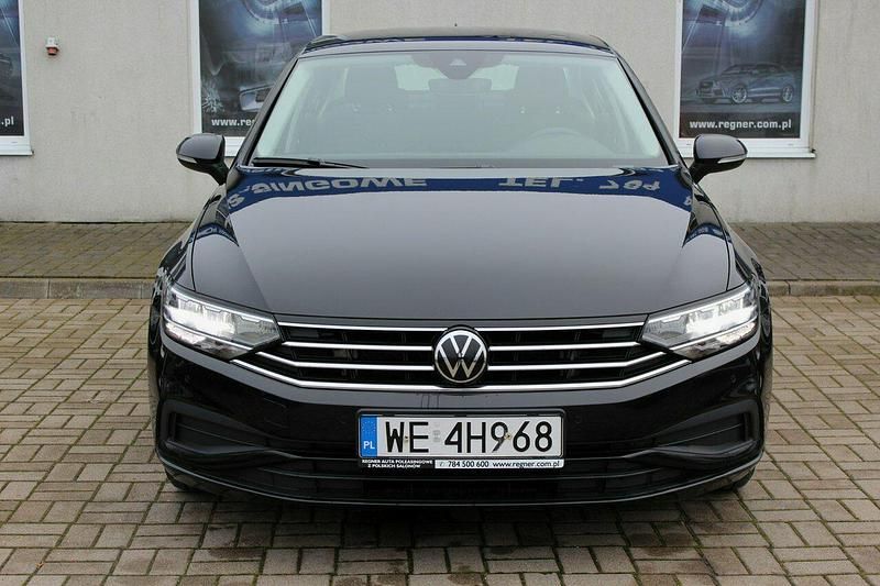 Używany VW Passat 150 KM (110 kW) 2021 Czarny Sedan/Limuzyna