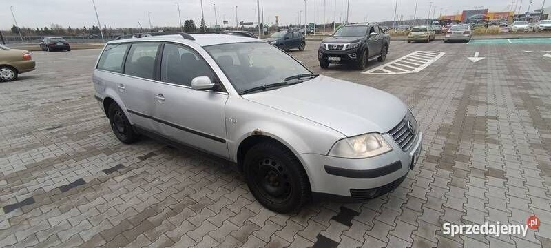 Srebrny Używany 2003 VW Passat Kombi | 3000 zł (Uczciwa cena) - Obraz 1/4