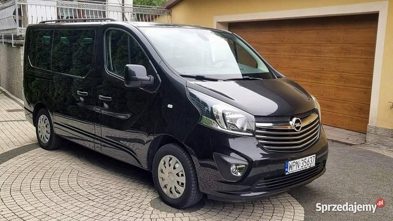 Używany Opel Vivaro 125 KM (91 kW) 2017 Inny (metalik) Minivan