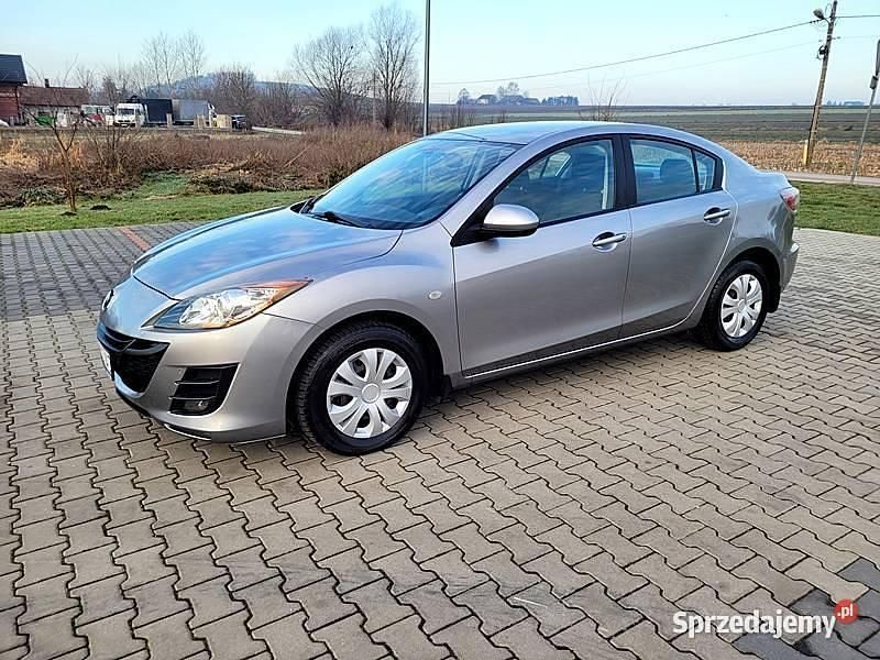 Używany Mazda 3 105 KM (77 kW) 2009 Srebrny Sedan/Limuzyna