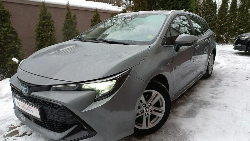 Używany Toyota Corolla Comfort 122 KM (89 kW) 2022 Szary Kombi