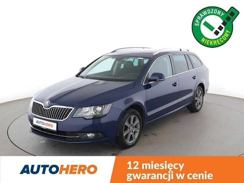 Niebieski (metalik) Używany 2014 Skoda Superb Kombi | 40 100 zł (Dobra cena) - Obraz 1/3