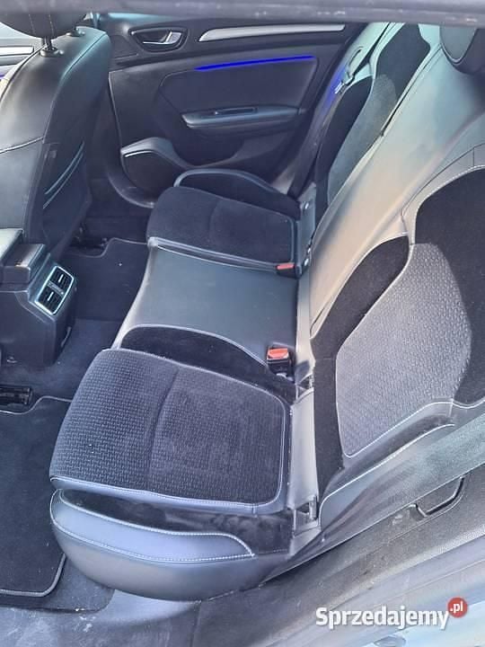 Używany Renault Mégane GrandTour Intens 2020 Srebrny Kombi