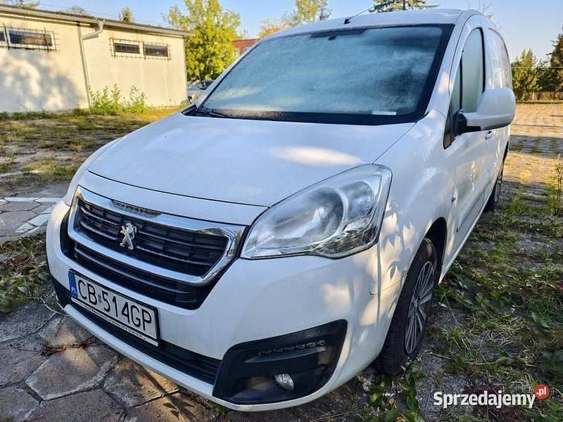 Używany 2017 Peugeot Partner Active Minivan | 29 100 zł (Dobra cena) - Obraz 1/4