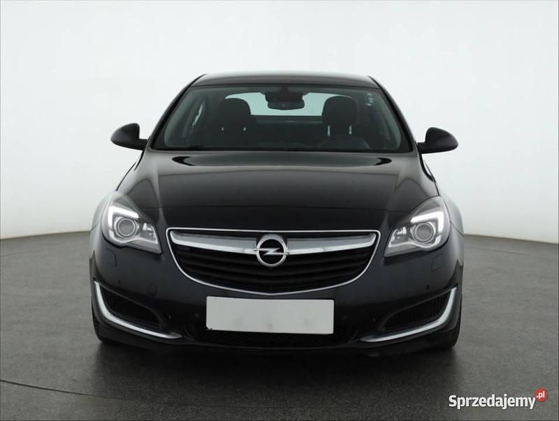 Czarny Używany 2015 Opel Insignia Sedan/Limuzyna | 31 999 zł (Uczciwa cena) - Obraz 1/4