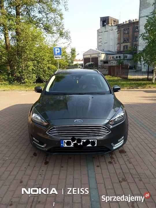 Używany Ford Focus 2014 Grafitowy Kombi