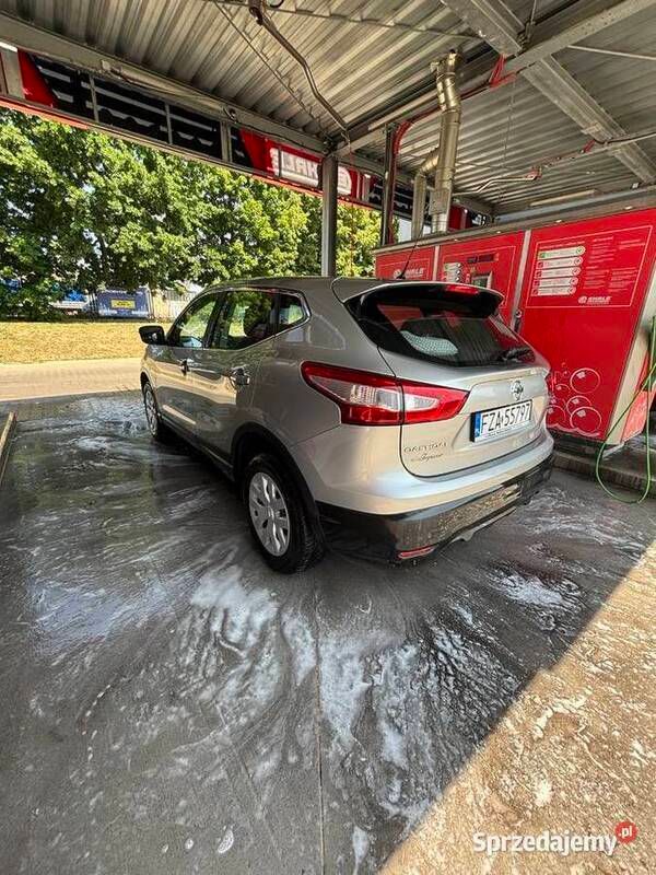 Beżowy Używany 2016 Nissan Qashqai SUV | 44 000 zł (Uczciwa cena) - Obraz 1/4