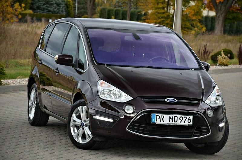 Fioletowy (metalik, perła) Używany 2011 Ford S-MAX S Minivan | 29 900 zł - Obraz 1/4