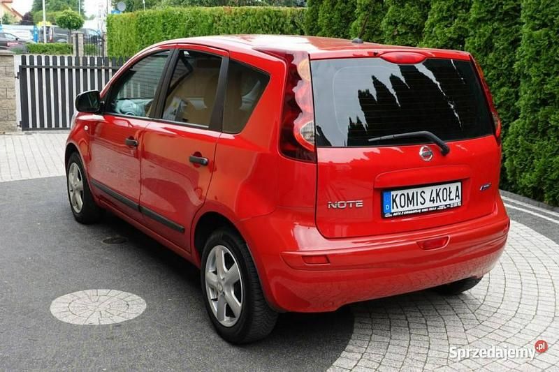Używany Nissan Note 88 KM (64 kW) 2011 Czerwony Minivan