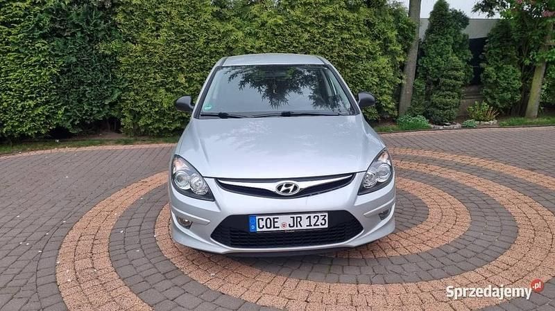 Srebrny Używany 2011 Hyundai i30 Hatchback | 19 900 zł (Uczciwa cena) - Obraz 1/4