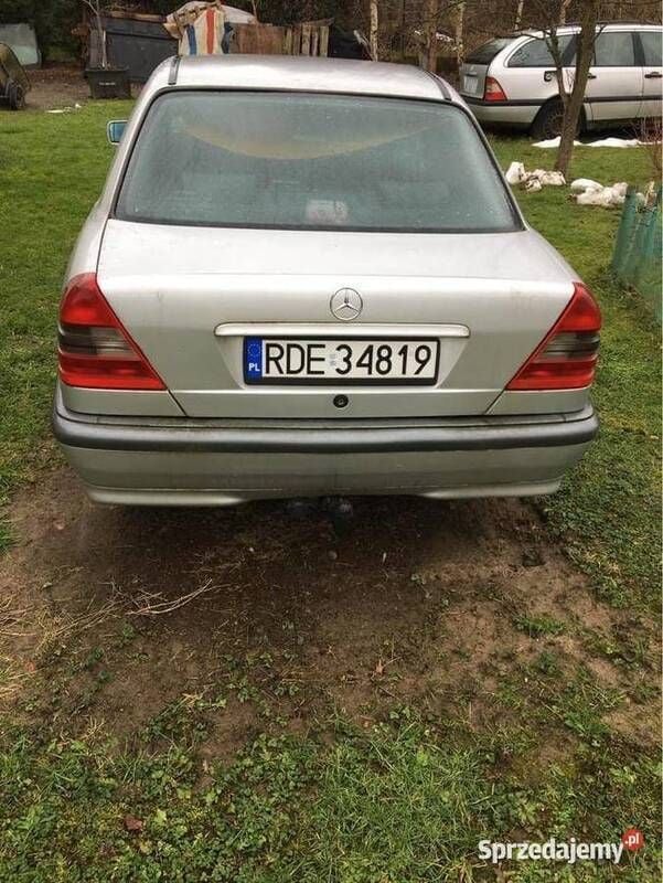 Używany 1999 Mercedes 220 | 8000 zł - Obraz 1/3