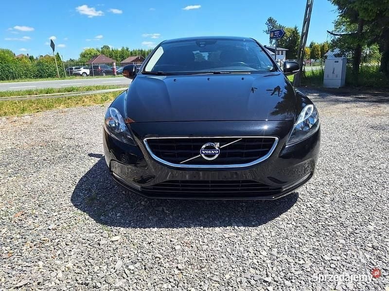 Czarny Używany 2016 Volvo V40 Kombi | 41 900 zł (Uczciwa cena) - Obraz 1/4