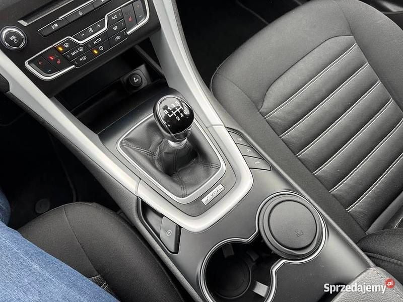 Używany Ford Mondeo 160 KM (117 kW) 2018 Czarny Kombi