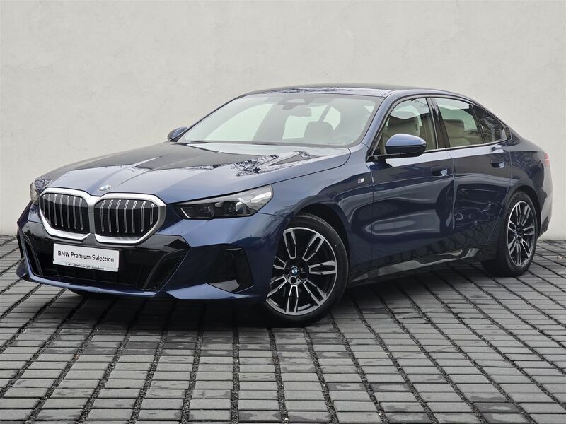 Używany BMW 520 Shadowline 197 KM (144 kW) 2024 Niebieski phytonic metalizowany Sedan/Limuzyna