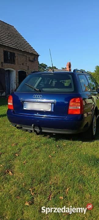 Używany Audi A4 2000 Granatowy Kombi