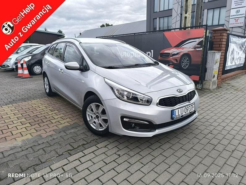 Srebrny Używany 2015 Kia Ceed 2 Kombi | 29 900 zł (Uczciwa cena) - Obraz 1/4