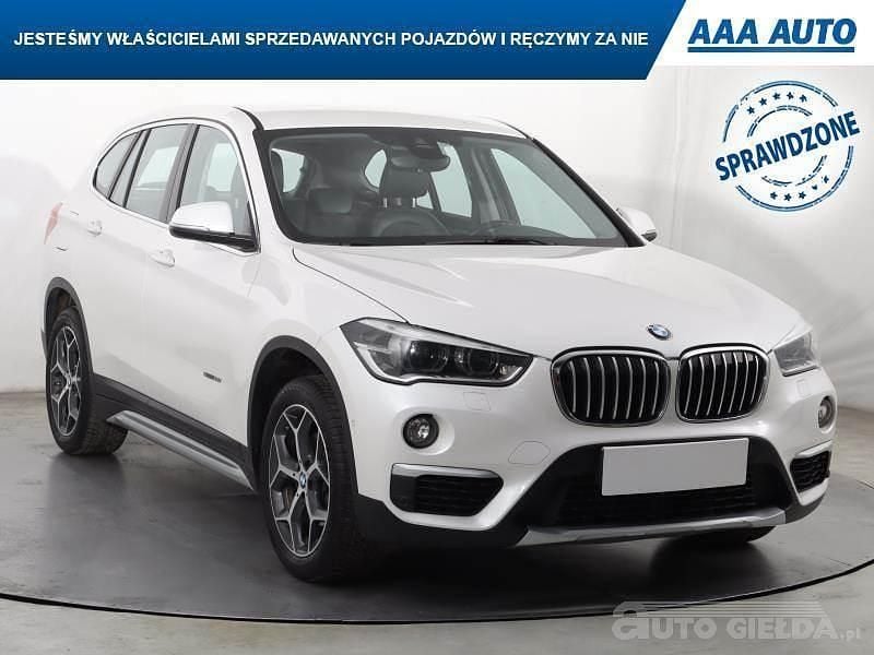 Używany BMW X1 136 KM (100 kW) 2016 Biały SUV