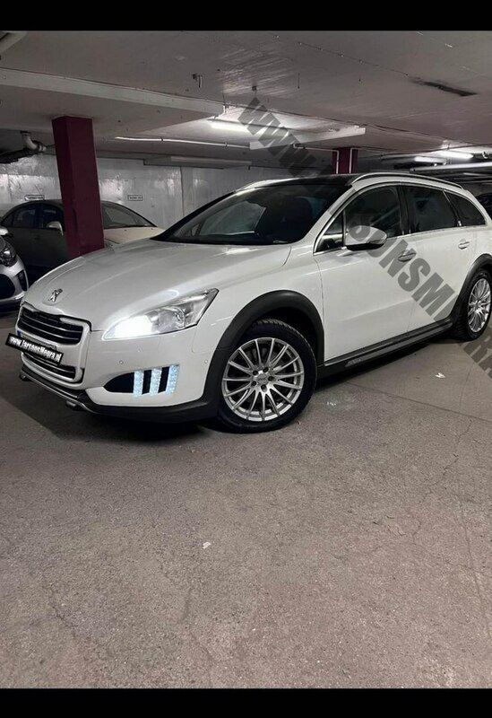 Biały Używany 2013 Peugeot 508 RXH Kombi | 55 450 zł - Obraz 1/4