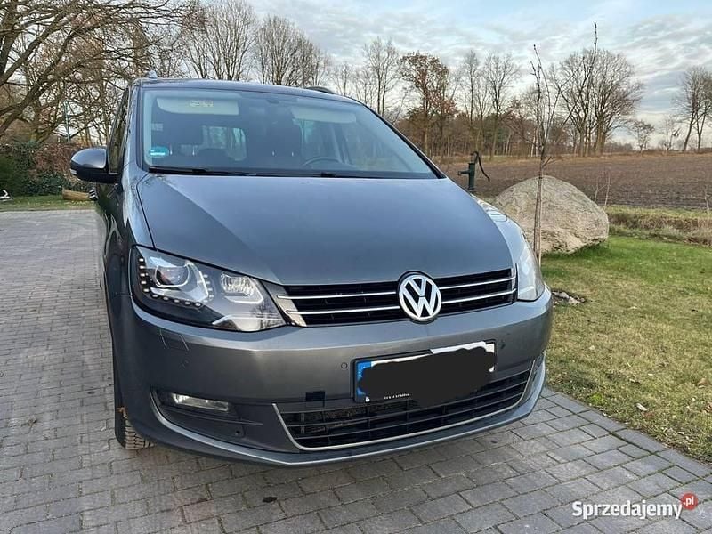 Szary Używany 2015 VW Sharan Minivan | 47 900 zł (Uczciwa cena) - Obraz 1/4