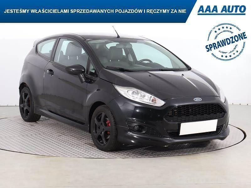 Używany Ford Fiesta 2013 Czarny Hatchback