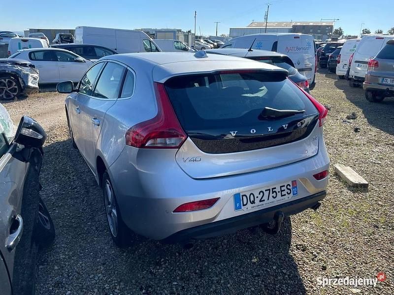 Używany Volvo V40 Momentum 2015 Szary Kombi