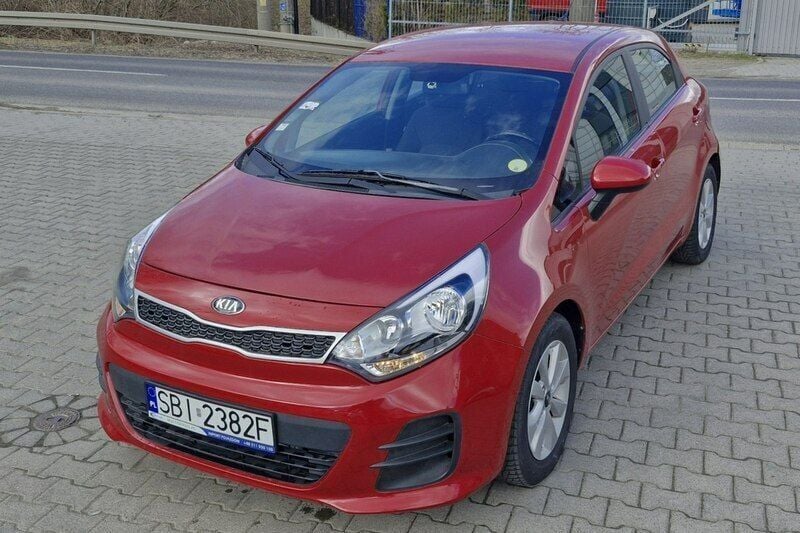 Czerwony Używany 2016 Kia Rio 2 Sedan/Limuzyna | 23 300 zł - Obraz 1/4