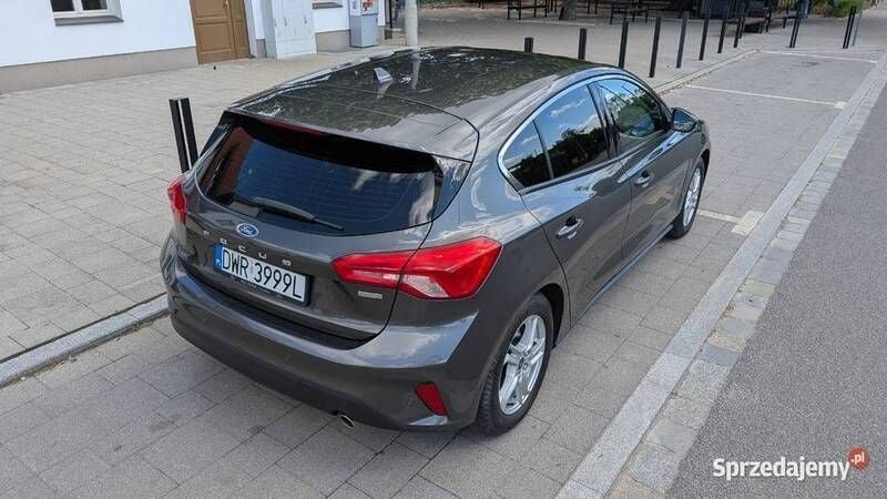 Używany Ford Focus 2018 Grafitowy Hatchback
