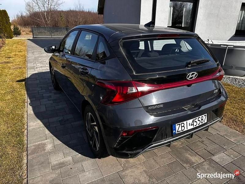 Używany Hyundai i20 2024 Grafitowy Hatchback