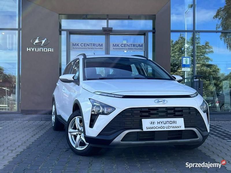 Biały Używany 2022 Hyundai Bayon SUV | 48 900 zł (Dość drogi) - Obraz 1/4
